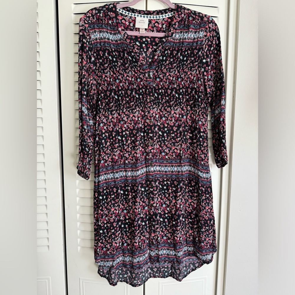 Knee length patterned dress